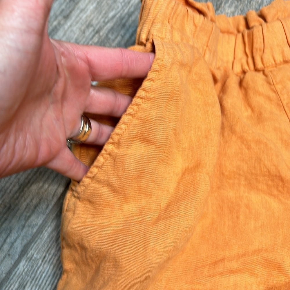 Linen shorts - Picture 2 of 5